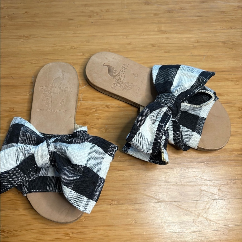 Euc Brother Vellies-Burkina Slide Montauk Picnic Sandals. Size 6 — image 2 of 5